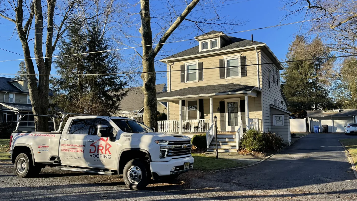 Roofing contractor in Woodbury, NJ